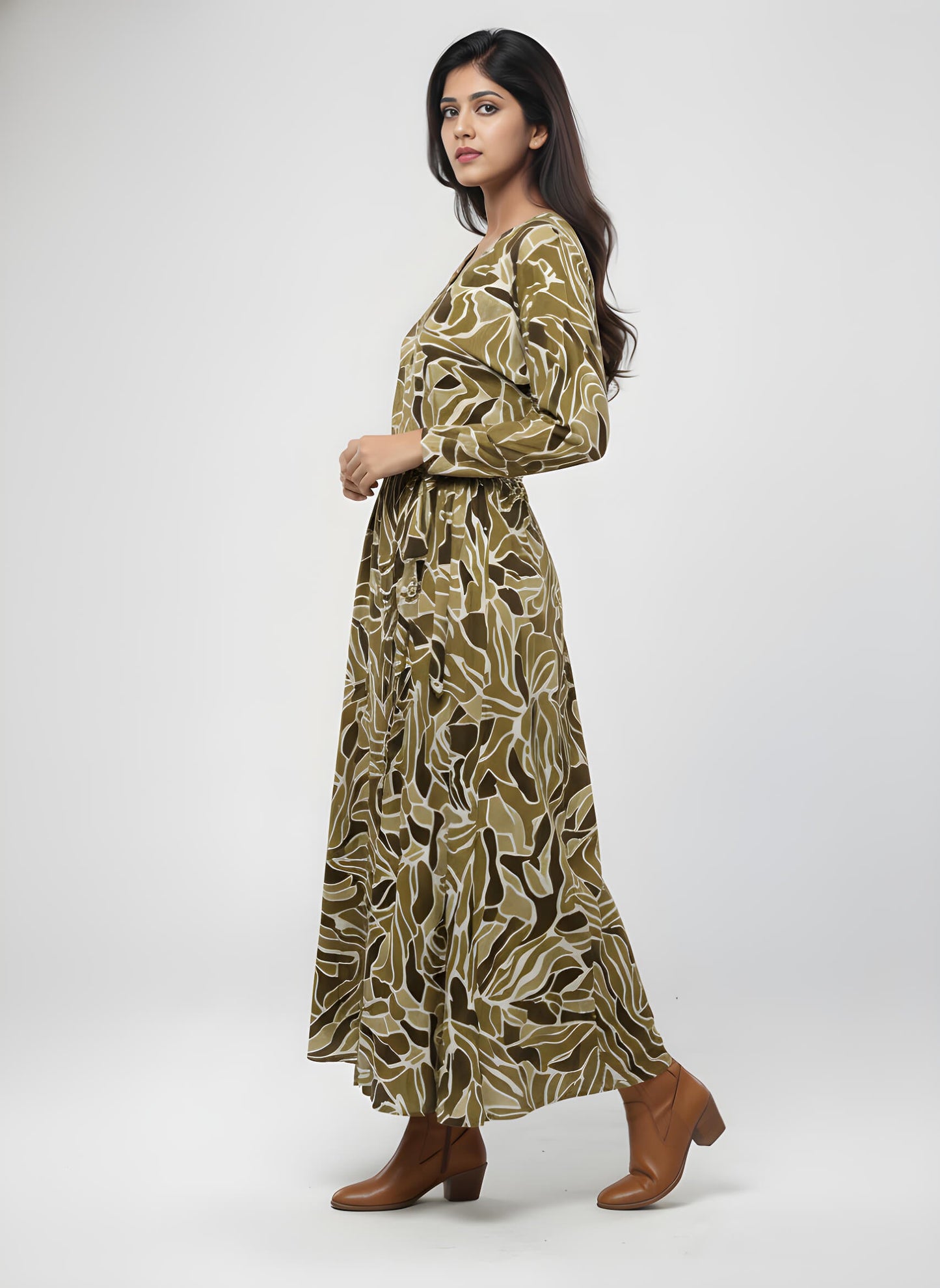 Womens Fusion Batik Set - Olive Serif - side