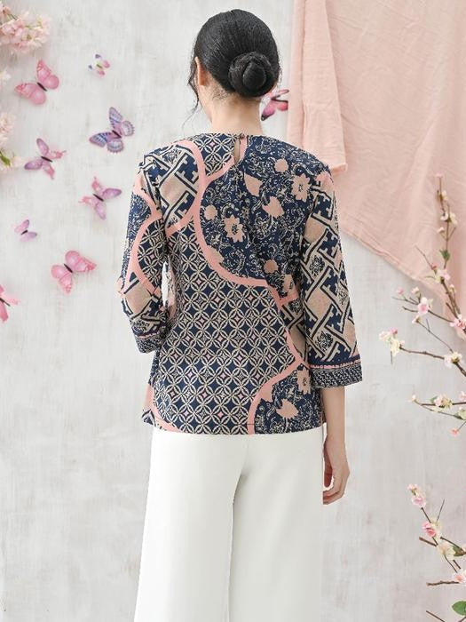 Women's Batik Blouse - Artistic Heritage
