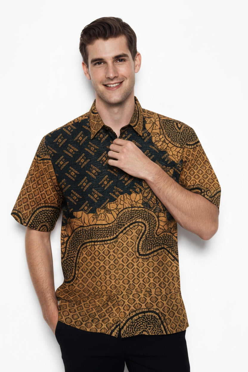 Men’s Batik Shirt – Amber Tapestry | Short Sleeves 2