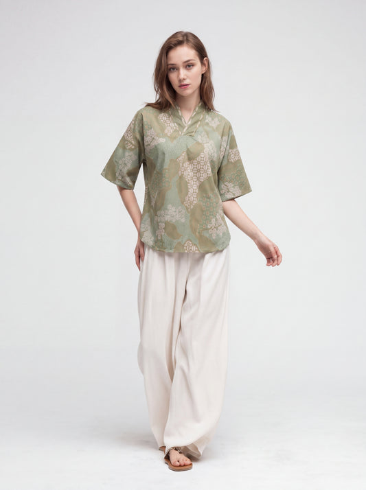 Women's Batik Kimono Top - Quiet Bloom