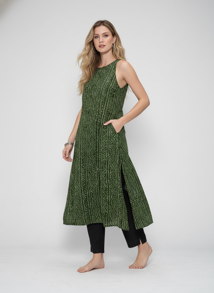 Women’s Batik Kurti – Forest Rhythm Sleeveless 3