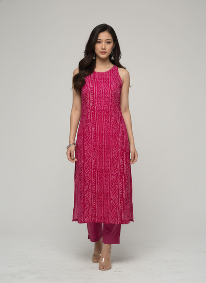 Women’s Batik Kurti – Fuchsia Rhythm Sleeveless 2