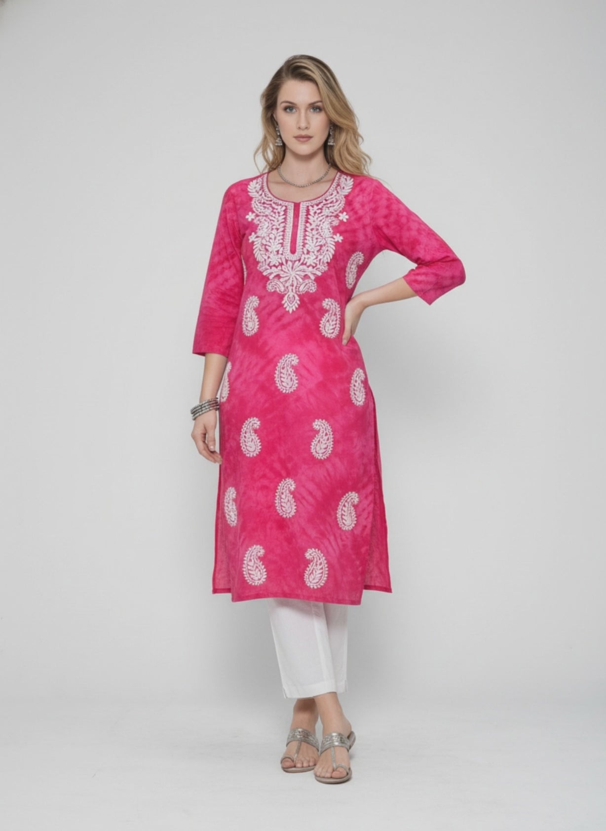 Women’s Batik Kurti – Pink Paisley Elegance - video