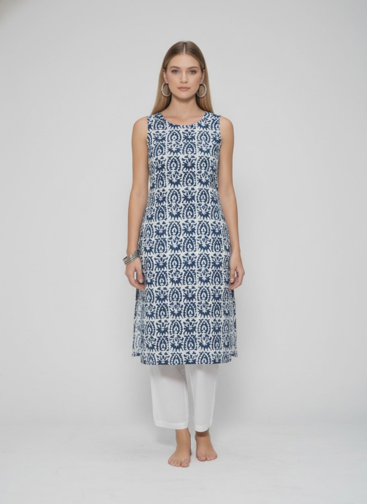 Women’s Batik Kurti – Indigo Tile Sleeveless - video