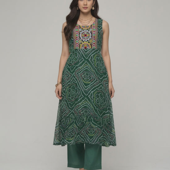 Women’s Batik Kurti – Emerald Mosaic Sleeveless - video